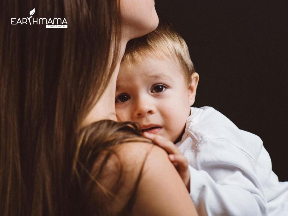 Dấu hiệu trầm cảm sau sinh mà chồng nên biết