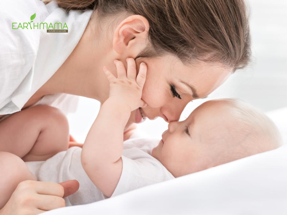 Tắm nắng cho trẻ sơ sinh giúp hấp thụ vitamin D