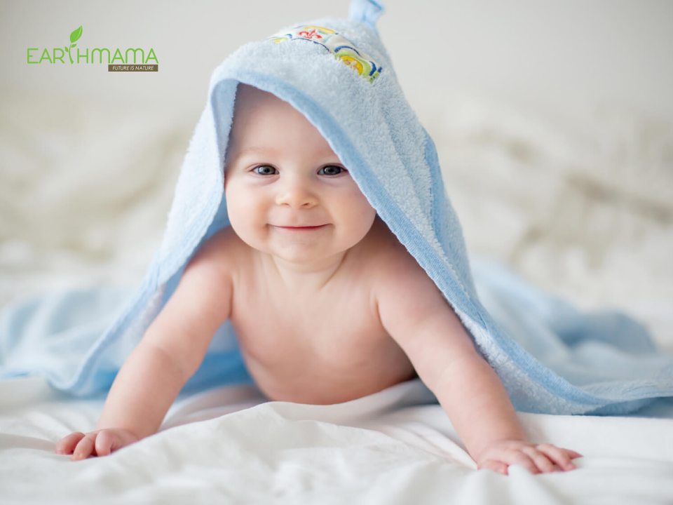 Nên dùng phấn rôm hay kem chống hăm an toàn cho bé