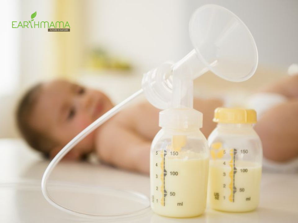 Mẹ nên vắt lượng sữa cho bé phù hợp với nhu cầu