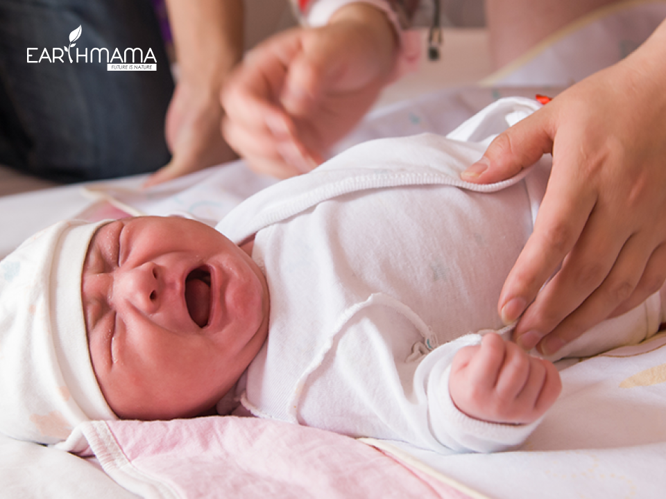 mẹ nên tham khảo cách chống hăm tã để bé giảm tình trạng quấy khóc