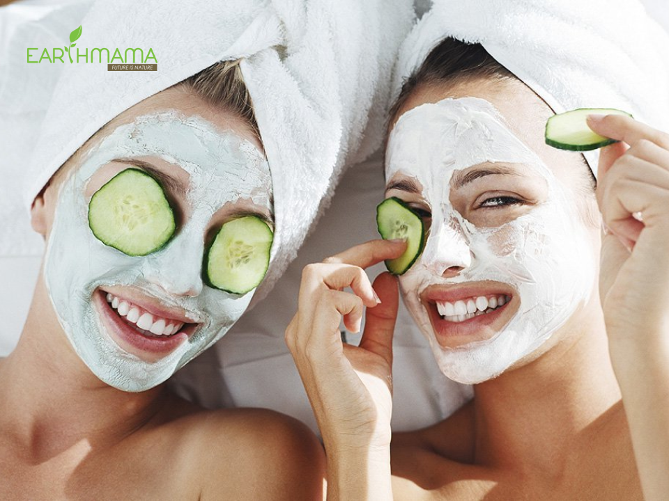 Đắp mặt nạ giúp cung cấp dưỡng chất cho da nhanh chóng, tức thì