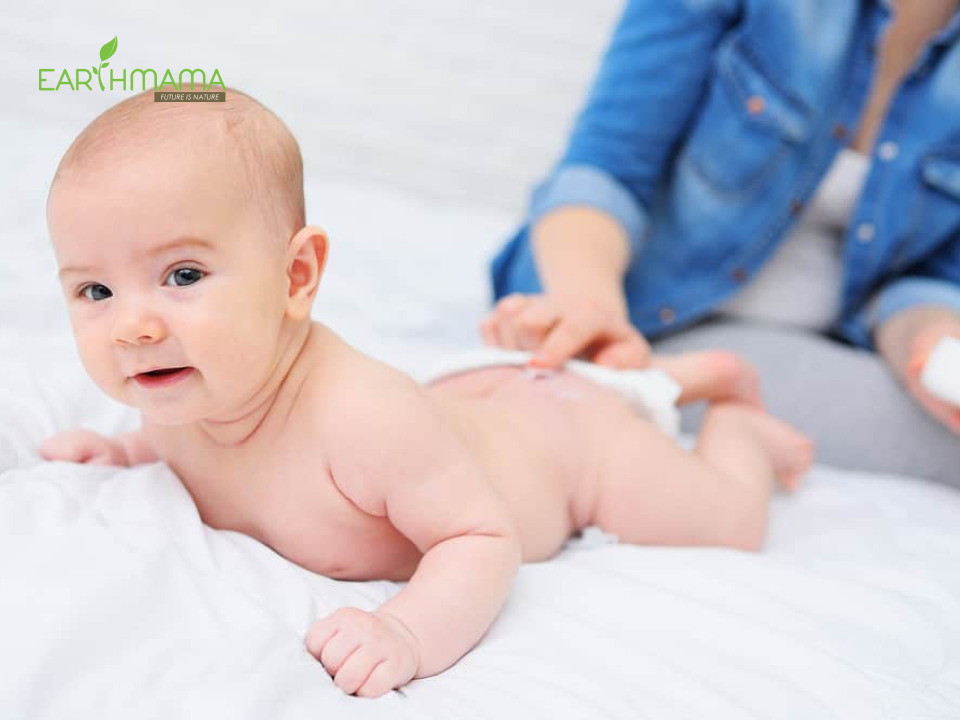 Mẹ cần sử dụng kem ngừa hăm cho bé từ sớm