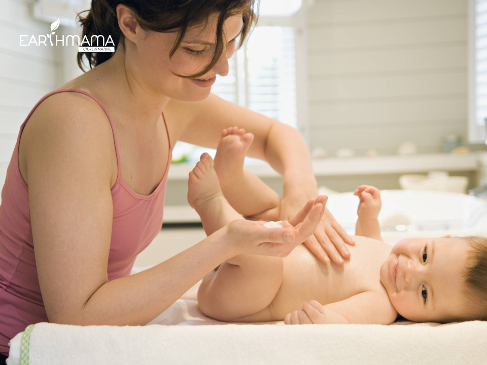 Những lưu ý khi sử dụng phấn rôm an toàn mẹ cần biết