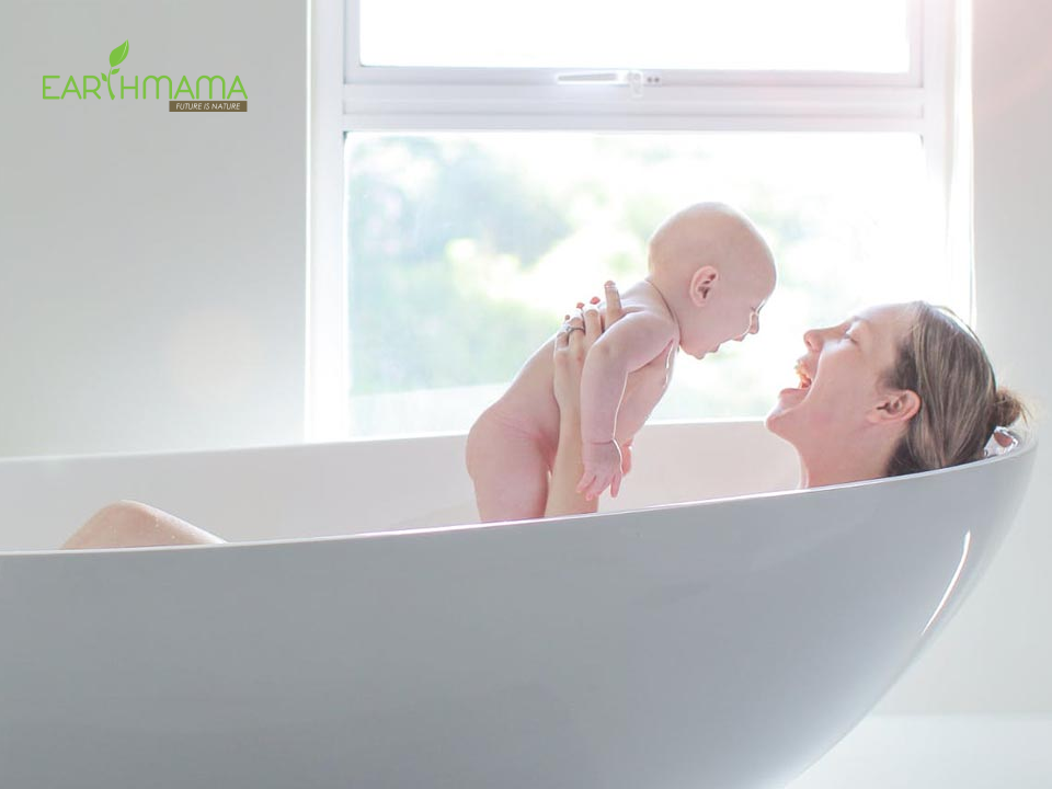 Tình trạng nào của sản dịch sau sinh cần đến bác sĩ
