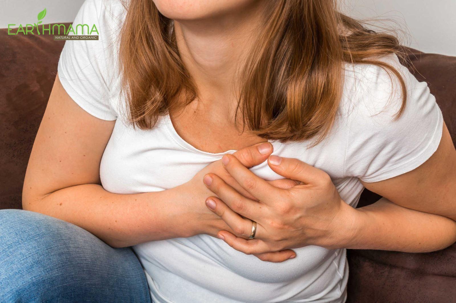tắc tia sữa nổi cục bên trong gây đau nhức