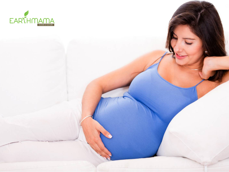 Bà bầu có được xoa dầu gió vào bụng không và các nguy cơ
