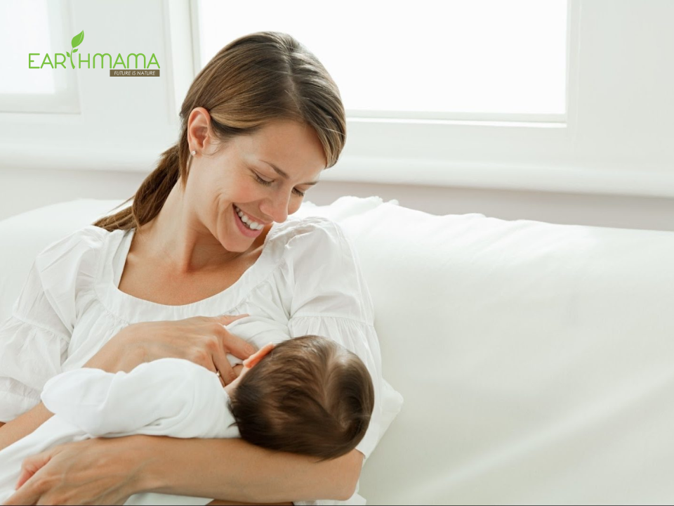 Tránh nứt cổ gà cho mẹ bằng cách cho bé đúng cách