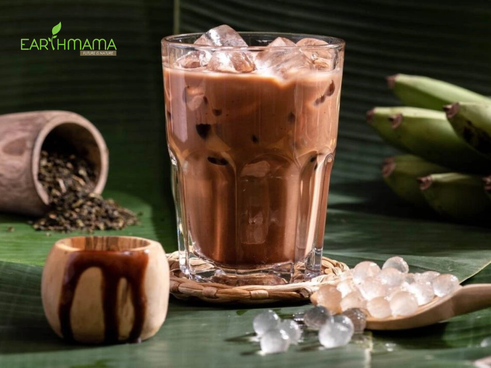 Sau sinh được uống nước gì và trong 6 tháng đầu nên không nên uống trà sữa