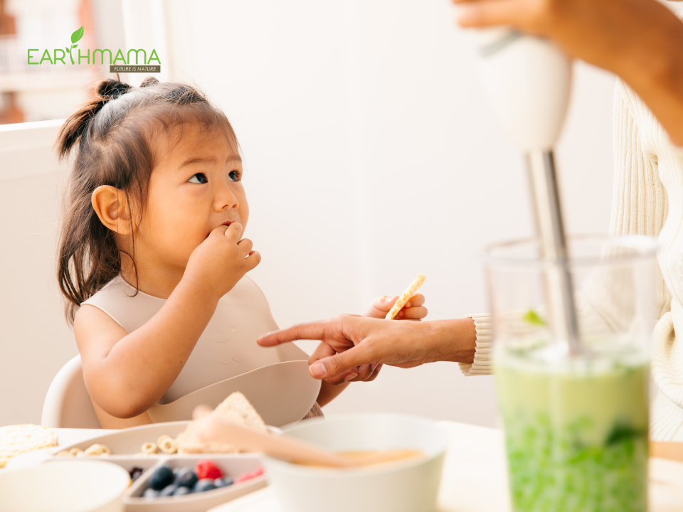Điều cần biết khi mẹ chọn bánh ăn dặm cho bé
