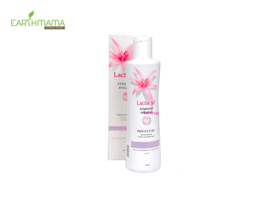 Dung dịch vệ sinh bà bầu Lactacyd giúp làm sạch nhẹ nhàng kết hợp dưỡng ẩm cho cô bé cực kì hiệu quả